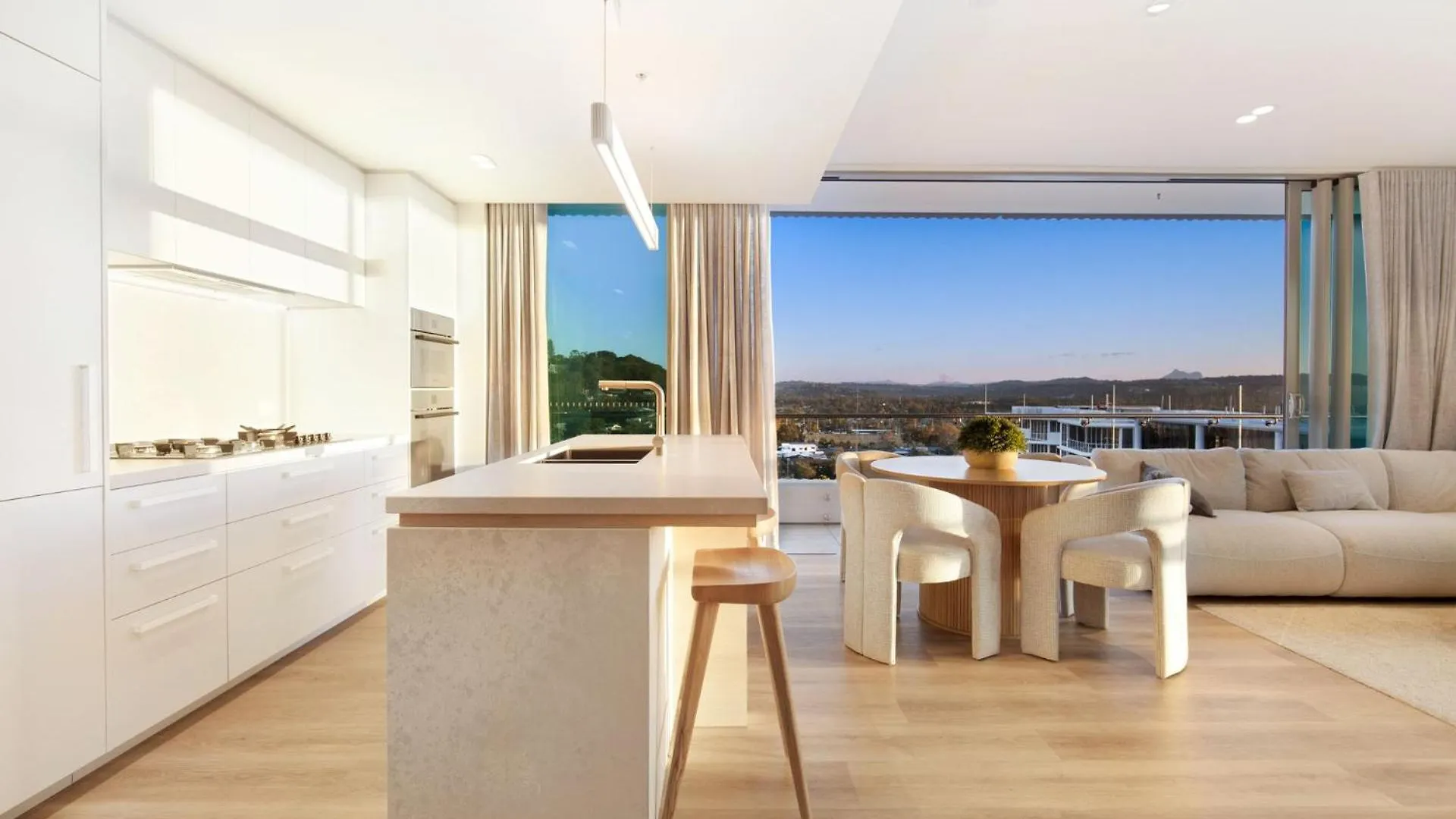 Miles At Kirra Point 1406 Apartment Gold Coast