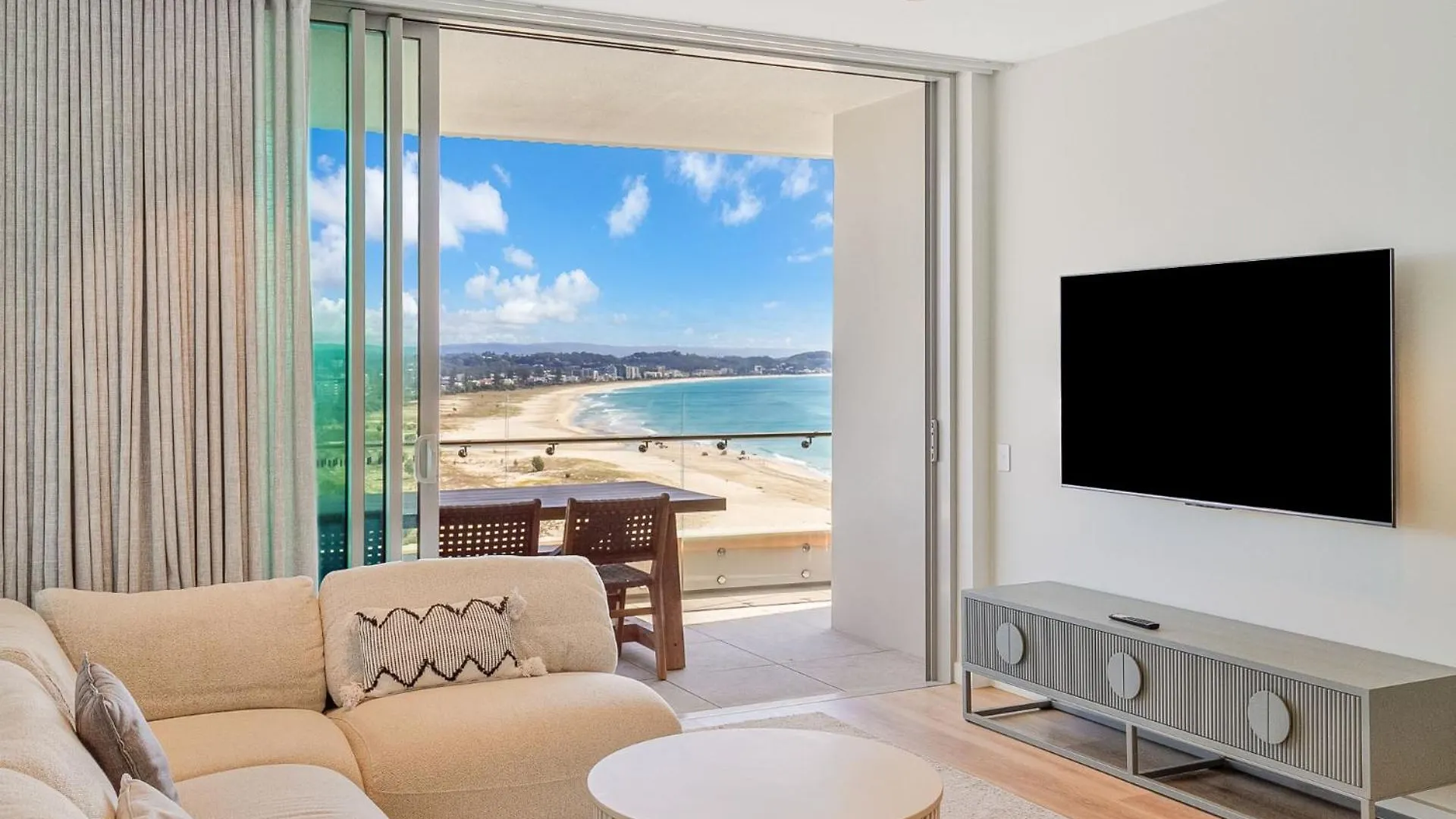 Apartamento Miles At Kirra Point 1406 Gold Coast